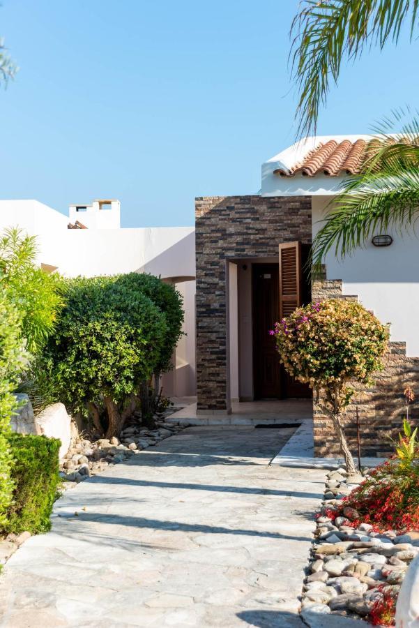 Tequila Sunrise By Ezoria Villas كورال باي المظهر الخارجي الصورة